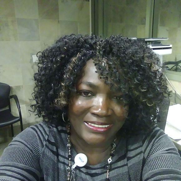 Meet your Posher, Ada - Picture 1 of 1